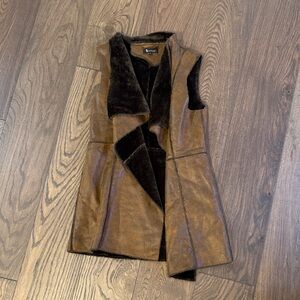 Brown and Black Sleeveless Women's Coat